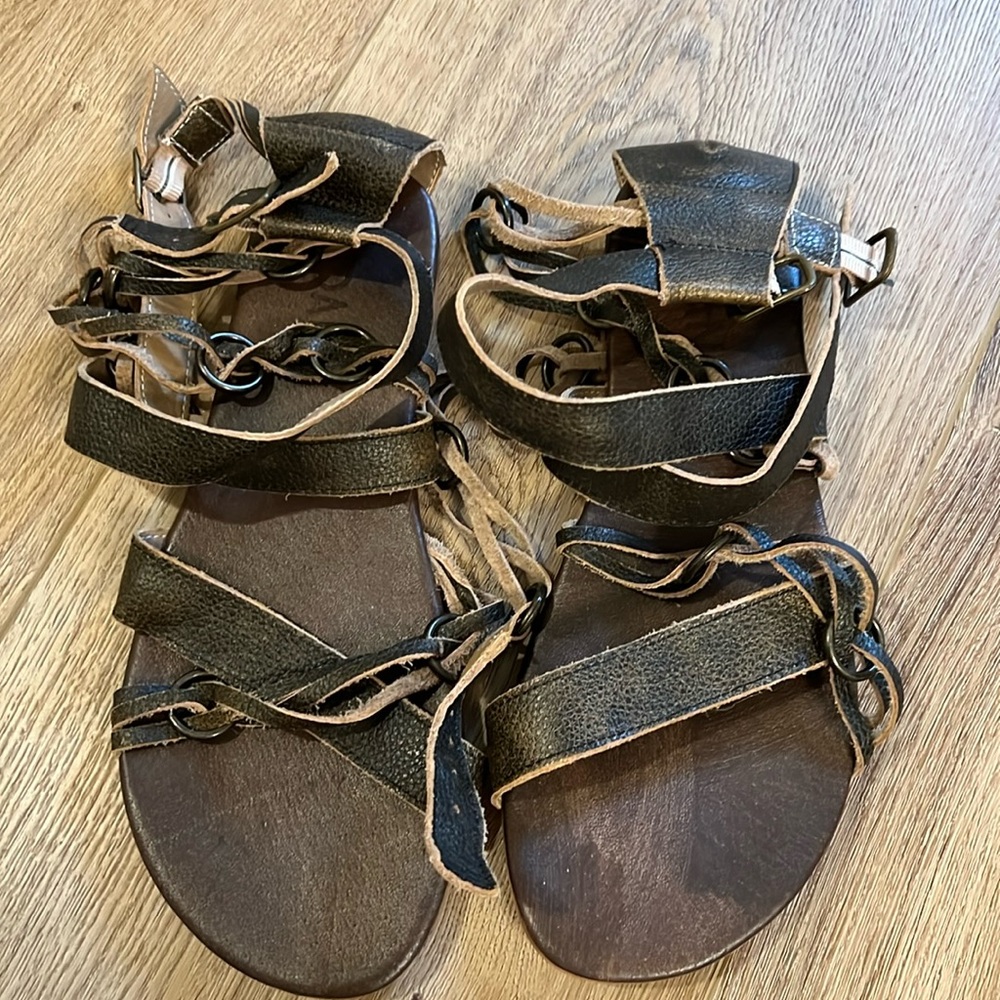 Women’s Black Leather Strappy Sandals